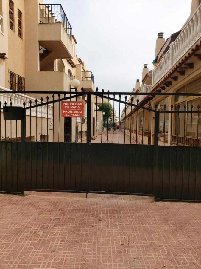 Nice Studio,10 Min To Del Cura Beach With Swim.Pool Torrevieja Exterior photo
